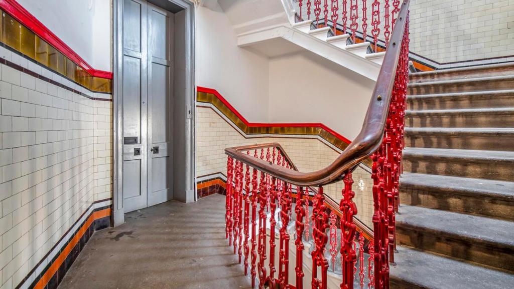 Apartment 69 St Georges Mansions
