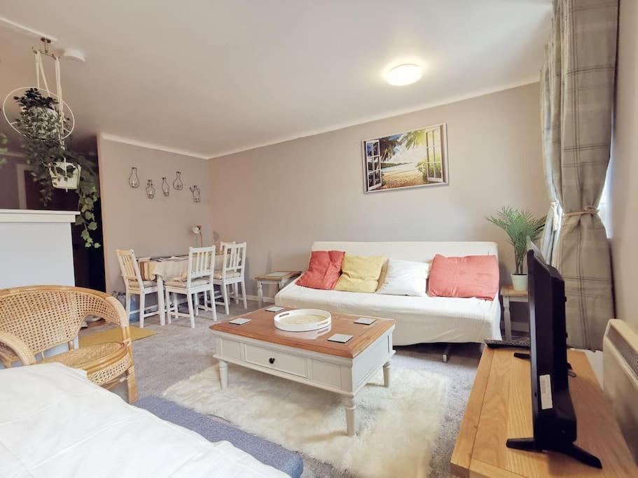 Lovely Studio Flat In Centre * Glasgow