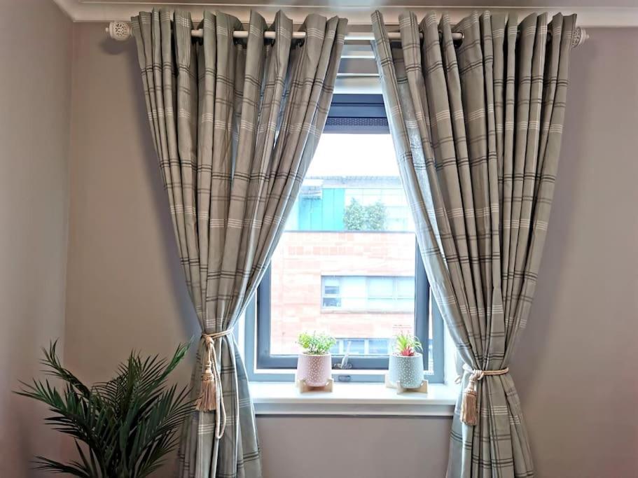 Lovely Studio Flat In Centre * Glasgow