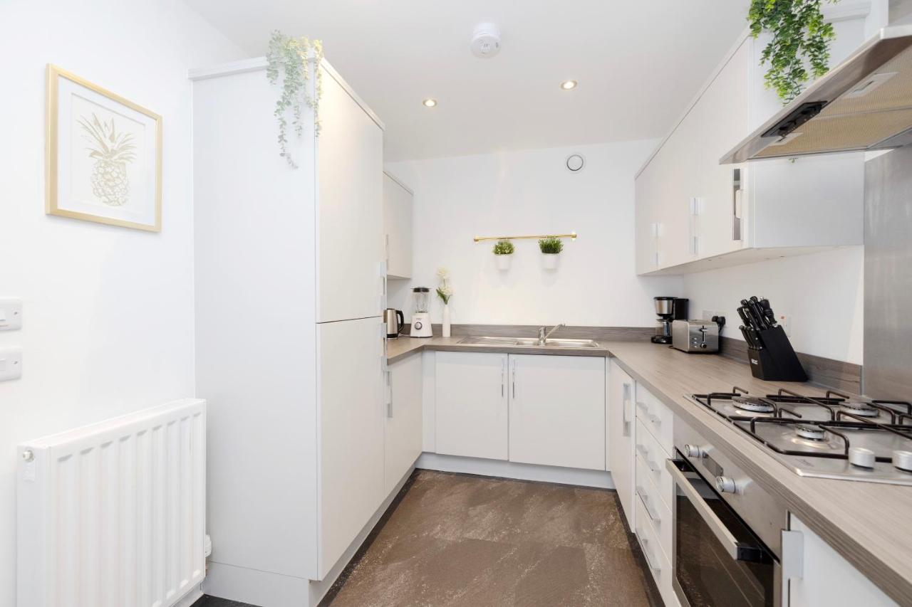 Holiday home Joivy Stylish House With Garden & Parking *