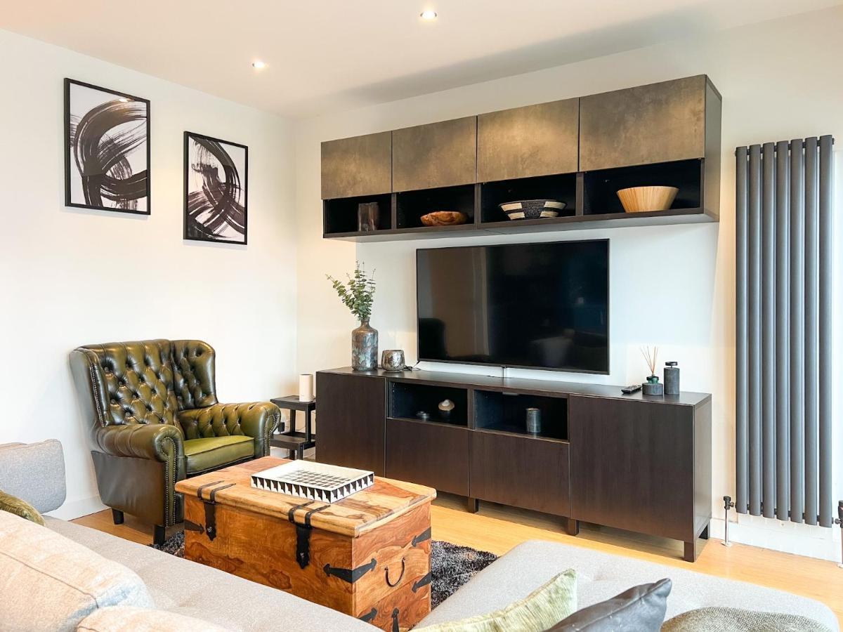 Lovely 2 Bed Duplex With Hydro Views