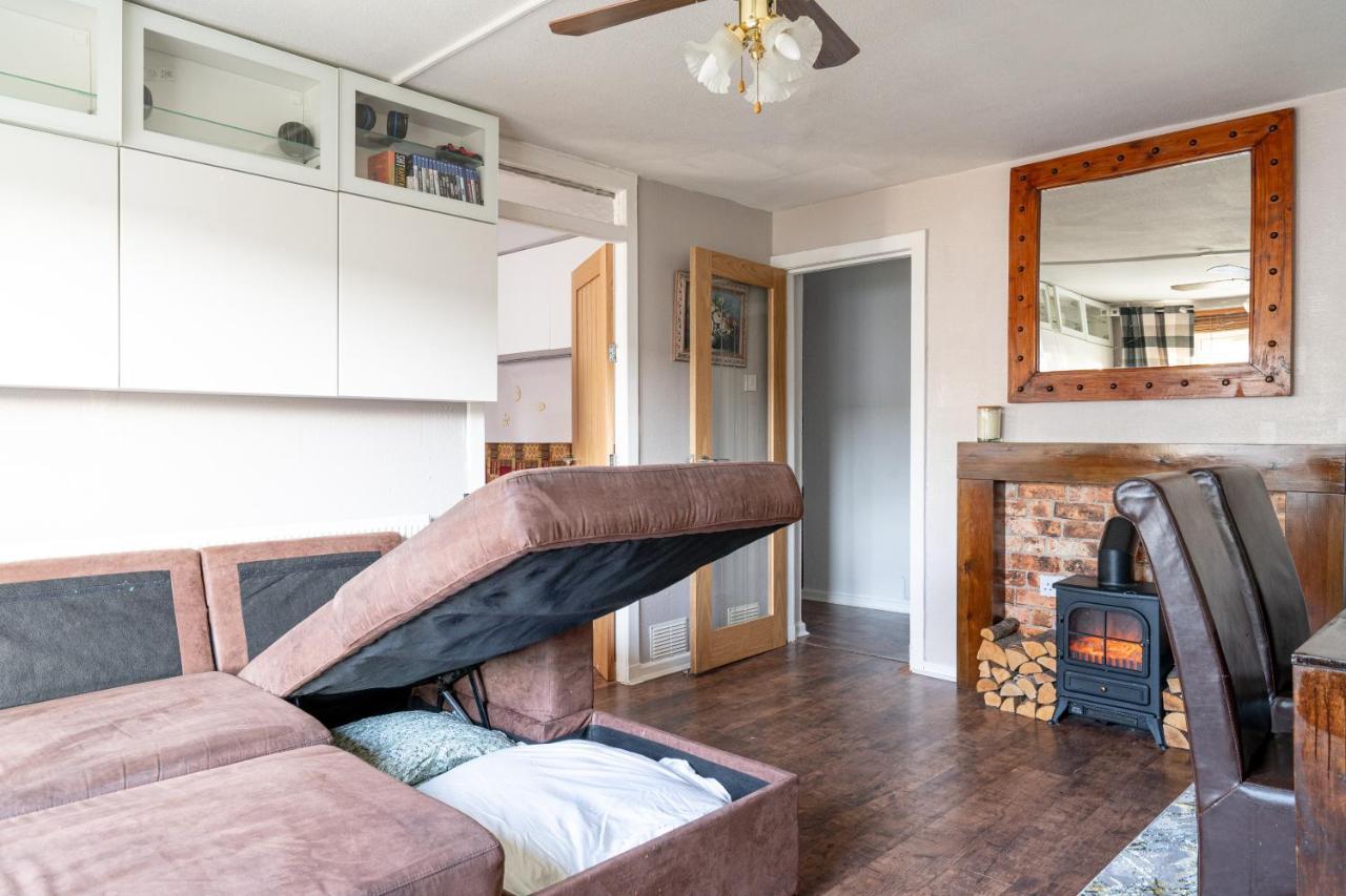 Apartment Lovely 1-bedroom With Balcony In West End