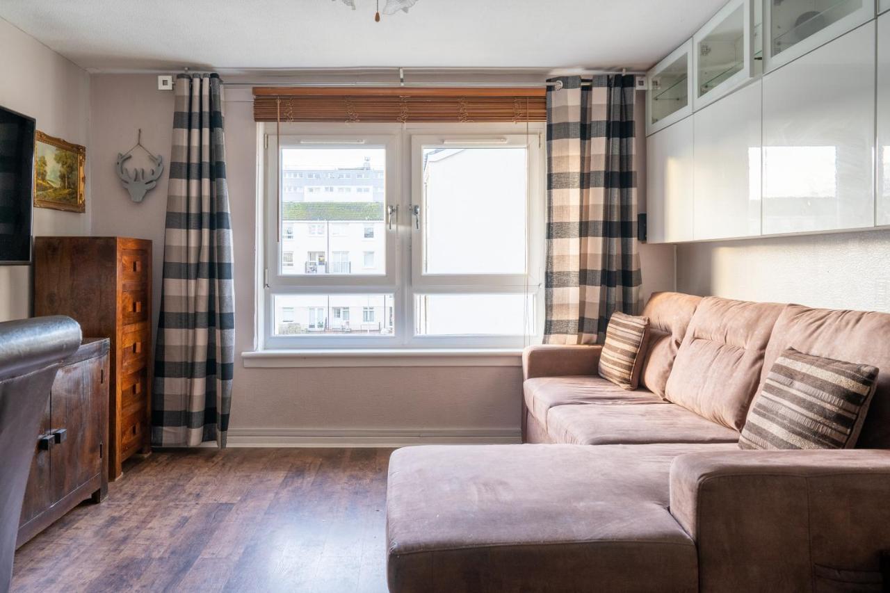 Lovely 1-bedroom With Balcony In West End * Glasgow