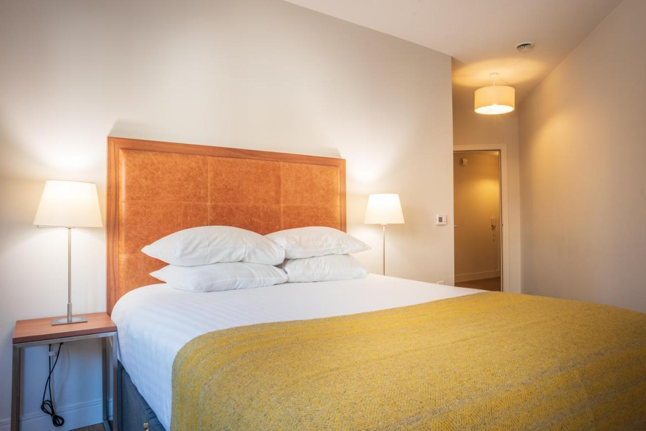 Premier Bath Street Apartment