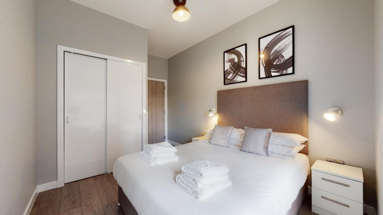 Glassford Apartment