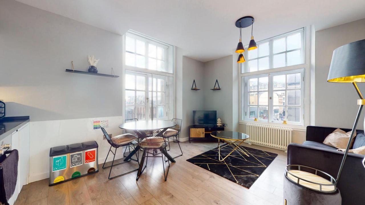 Apartment Glassford