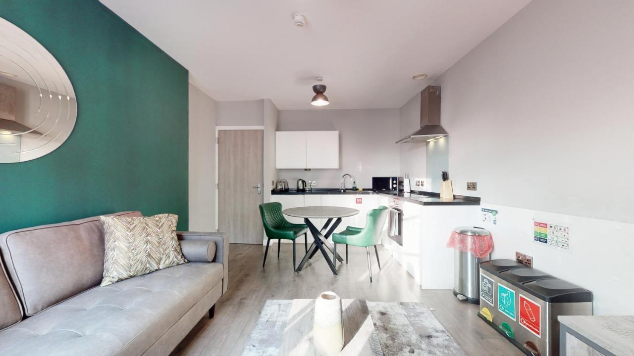 Apartment Glassford