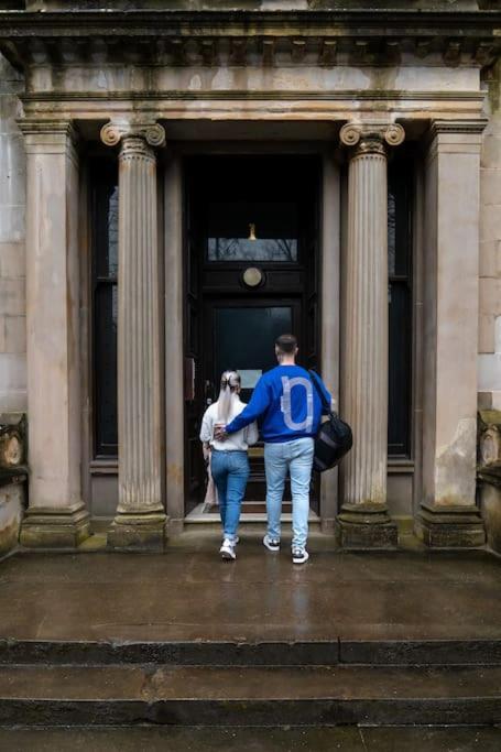 The Devonshire - Your 5 Star West End Stay!
