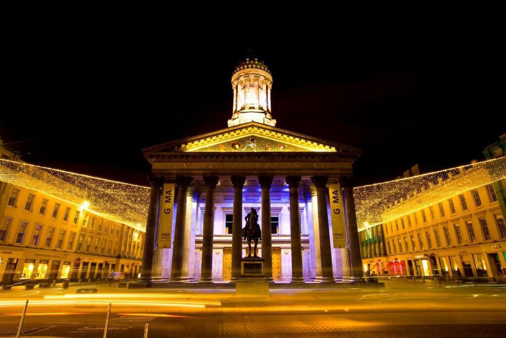 Modern Bright In South * Glasgow