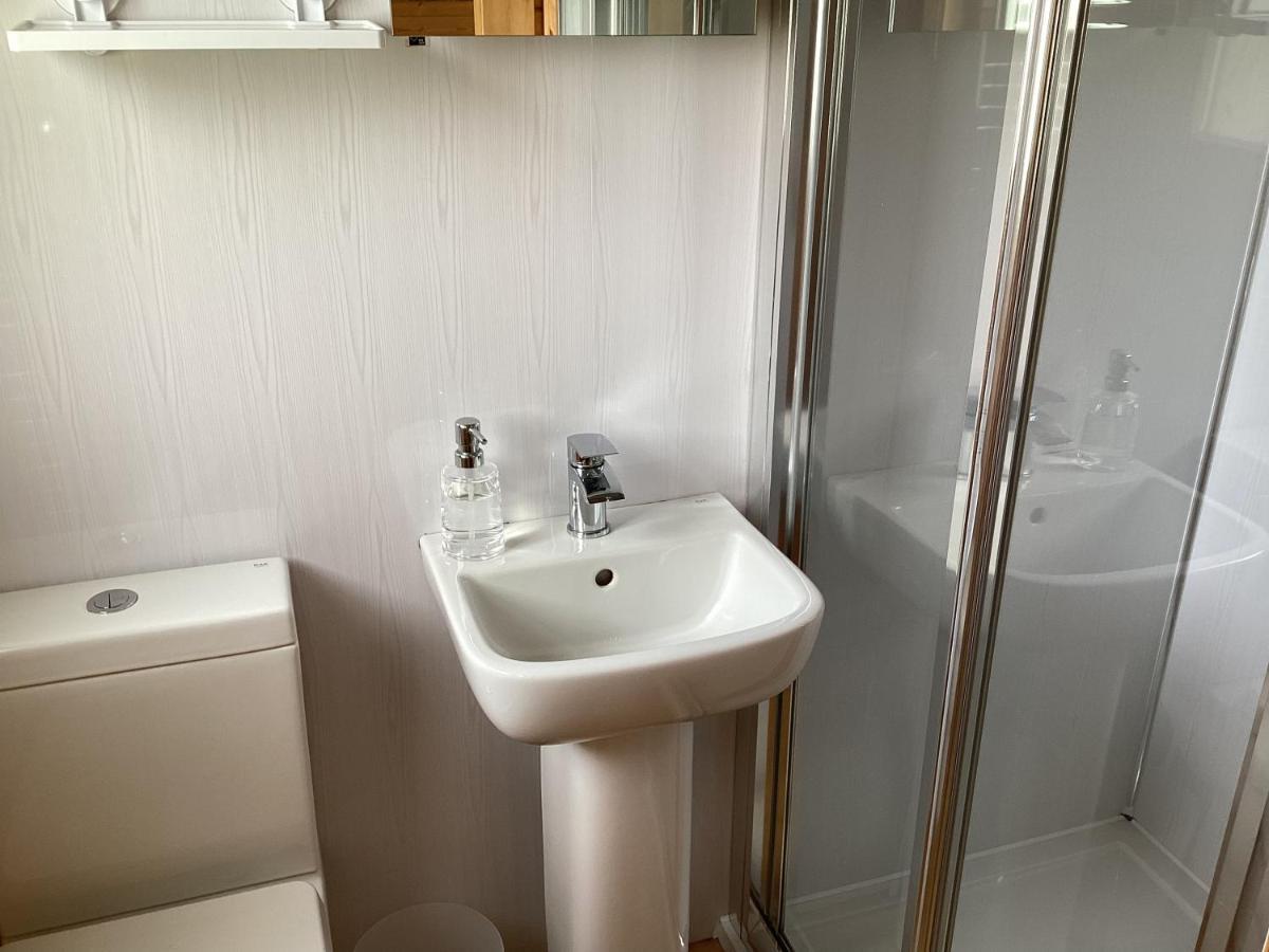 Lodge Auchenlea Glasgow