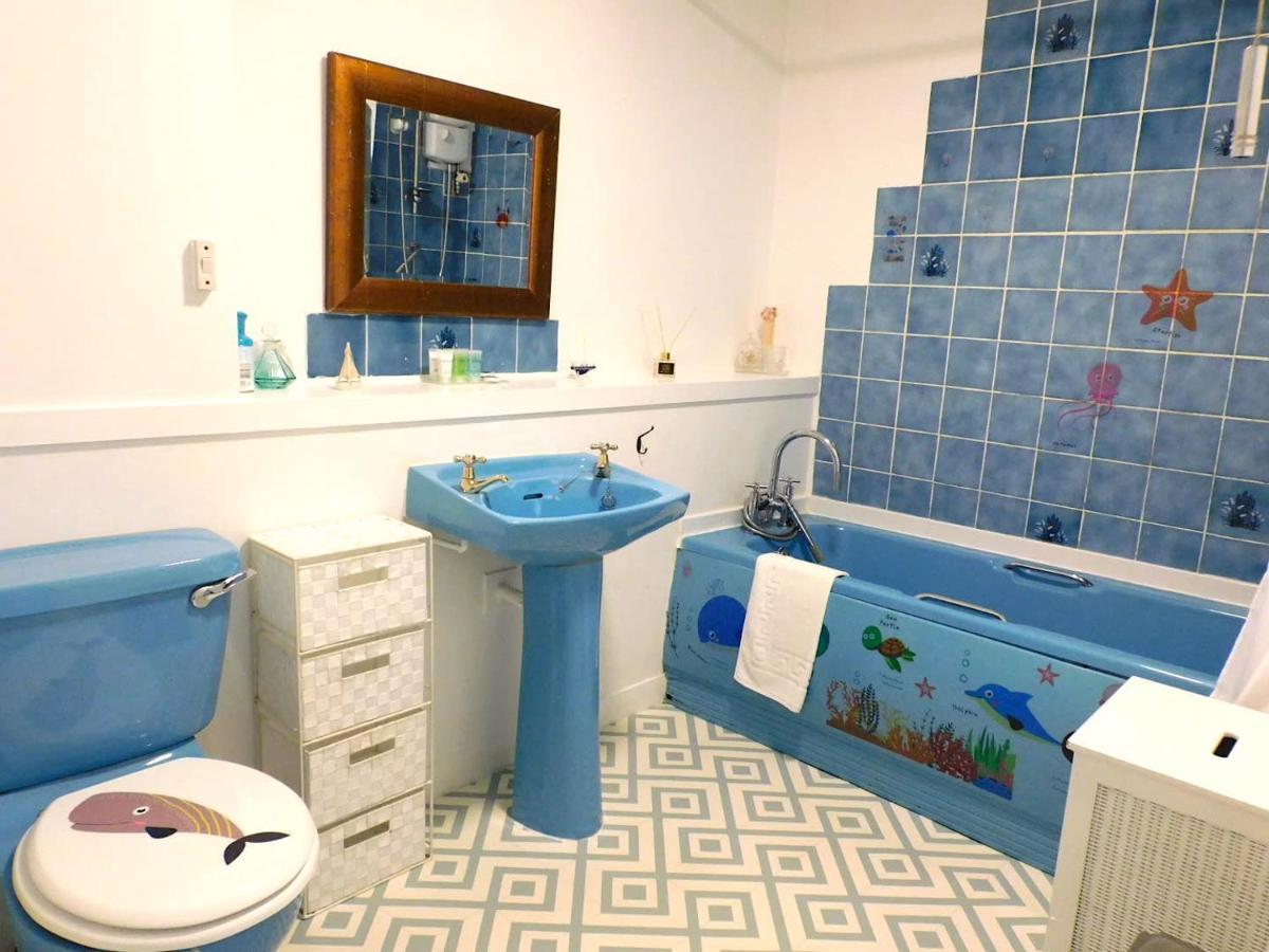 Fab Location 1 Bed Overlooking Apartment *