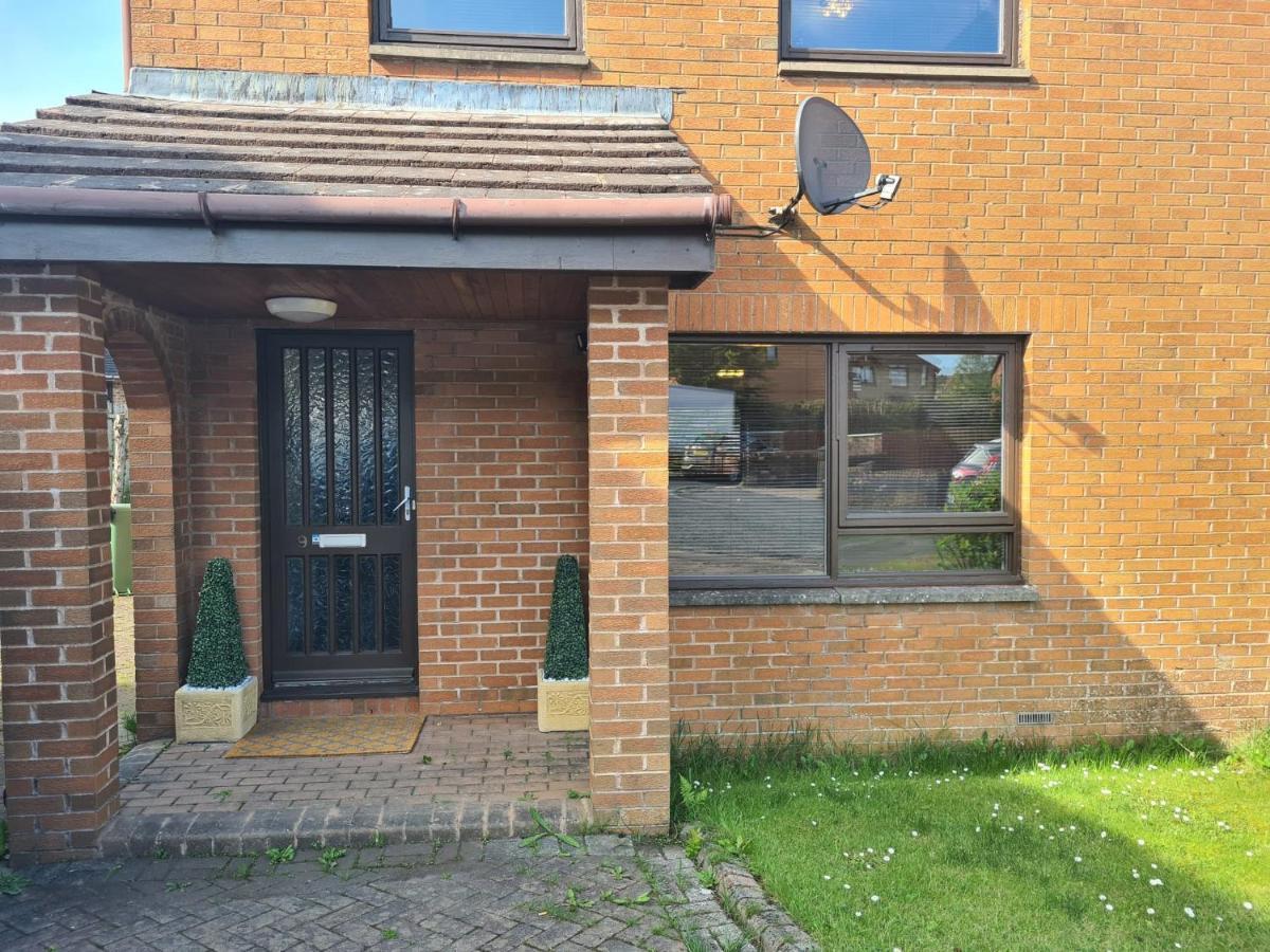 Travel Host 3 Bedroom House With Free Parking * Glasgow