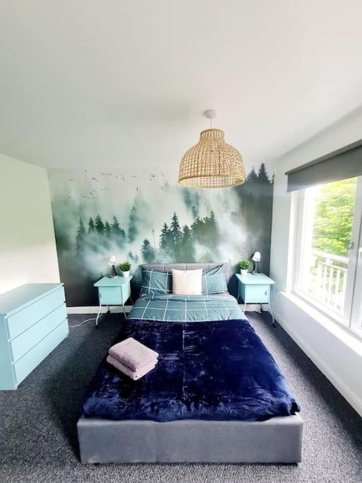 Holiday home Spacious 5bed House, Free Parking, No Party ! Glasgow