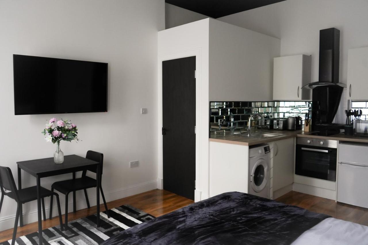 Novana * Glasgow