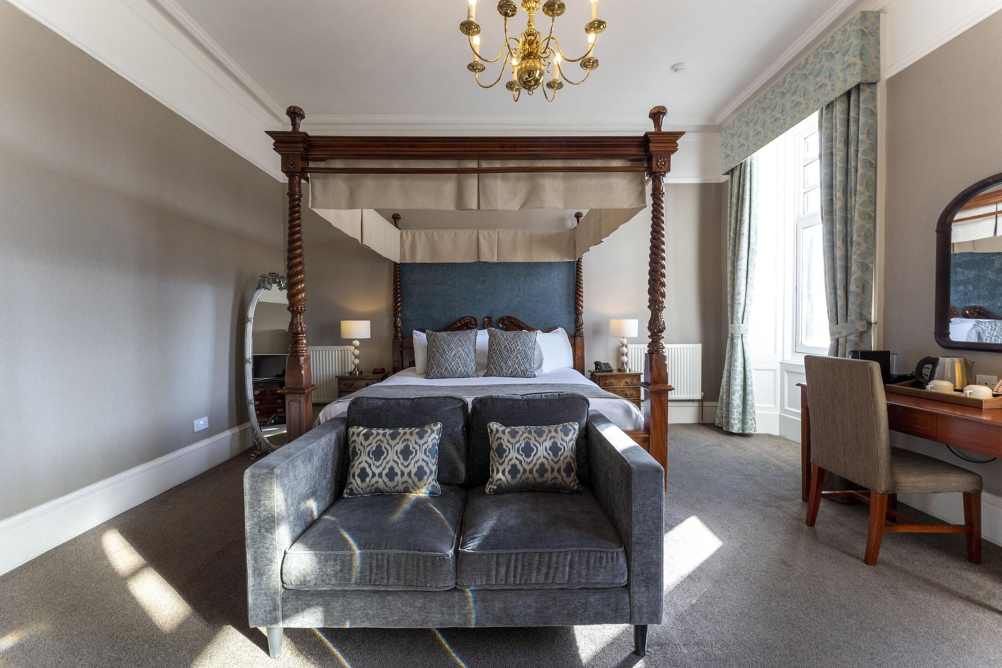 Sherbrooke Castle 4* Glasgow
