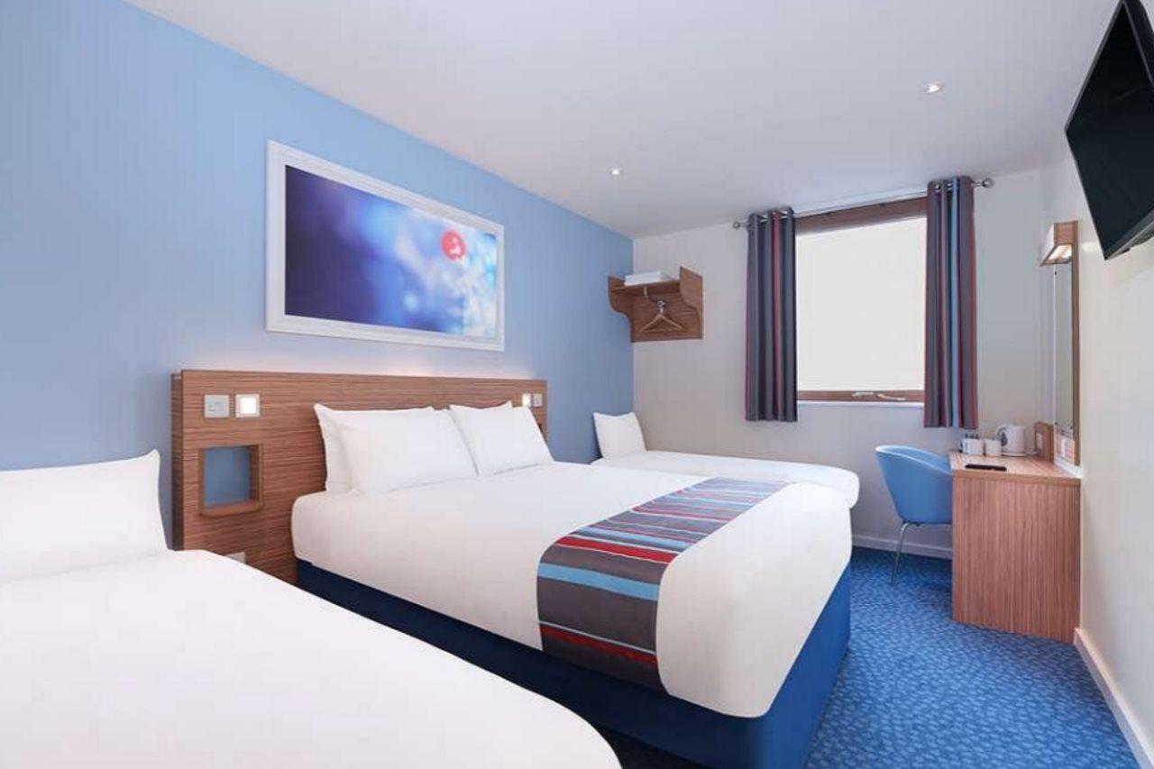 Hotel Travelodge Braehead 3*