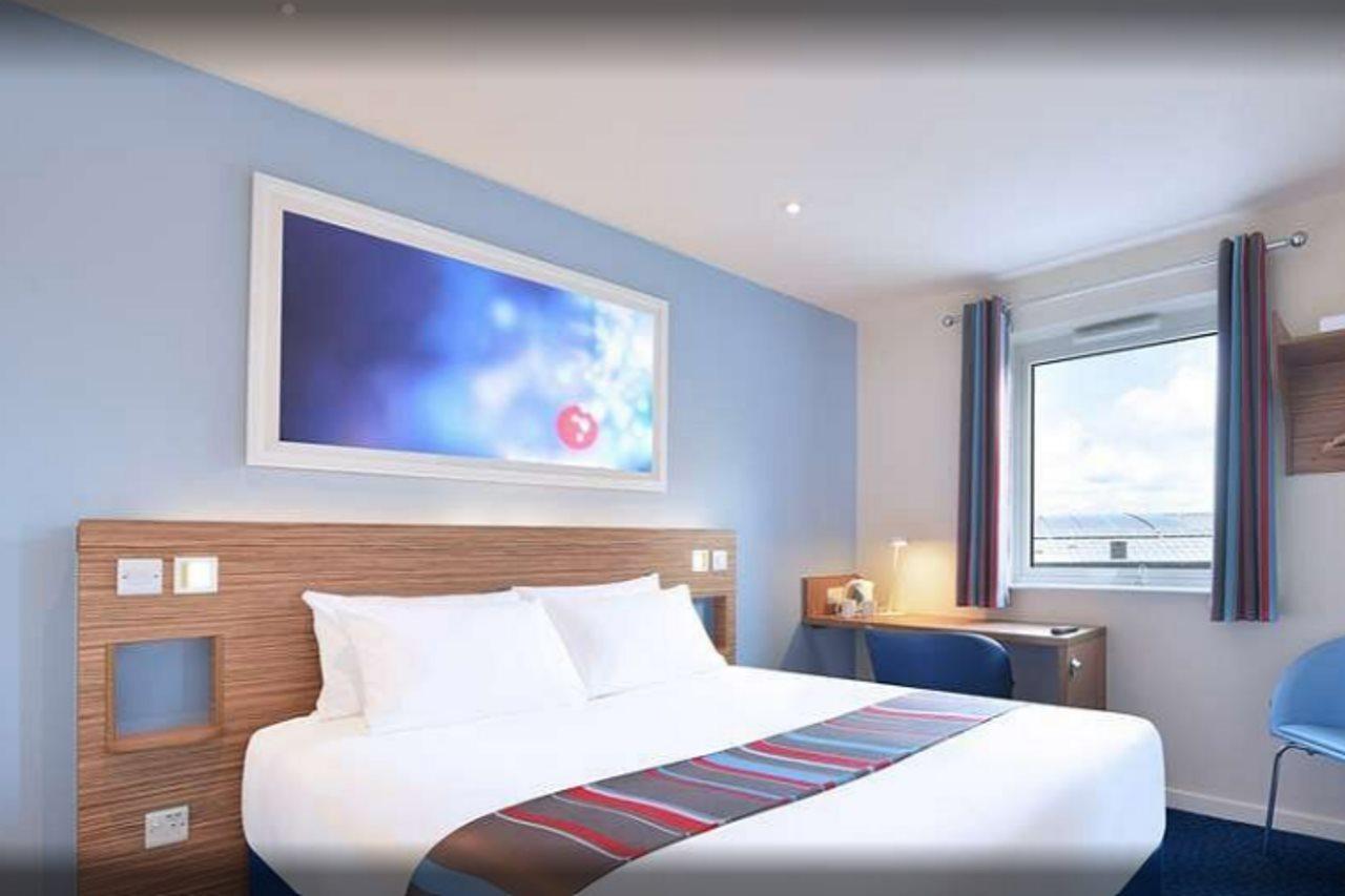 Travelodge Braehead 3* Glasgow