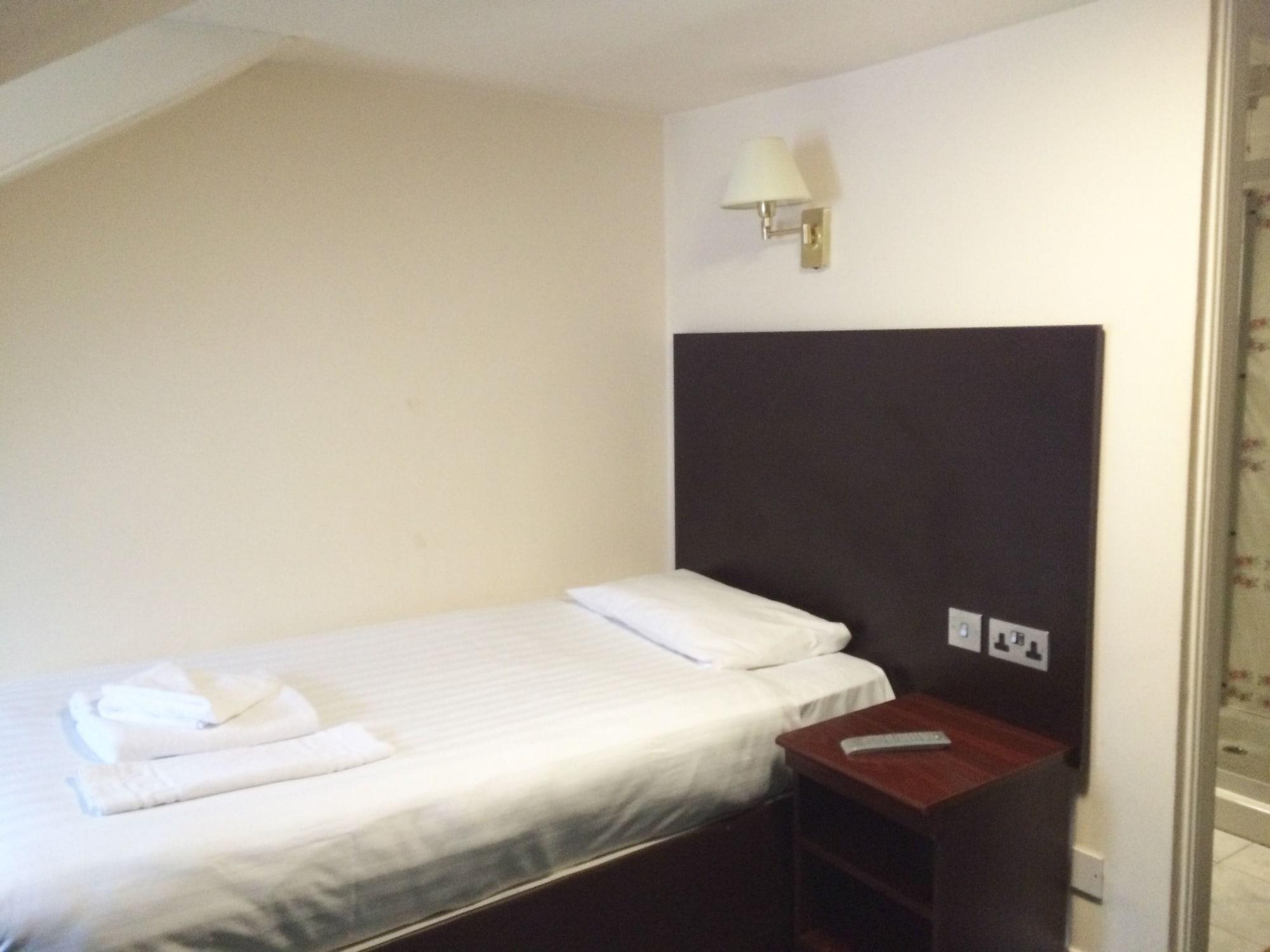 Rennie Mackintosh - Station 3* Glasgow