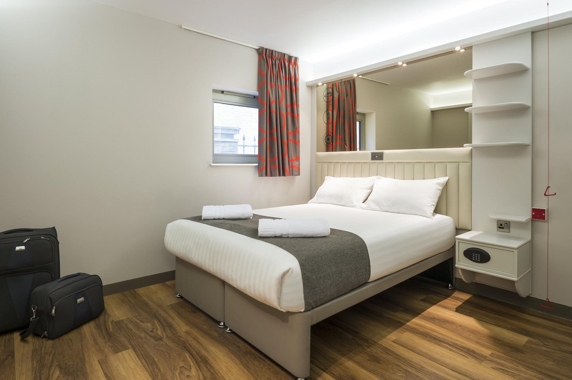 Hotel Point A