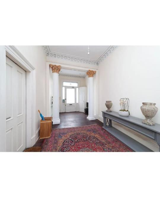 Apartment Flat Overlooking Botanic Gardens