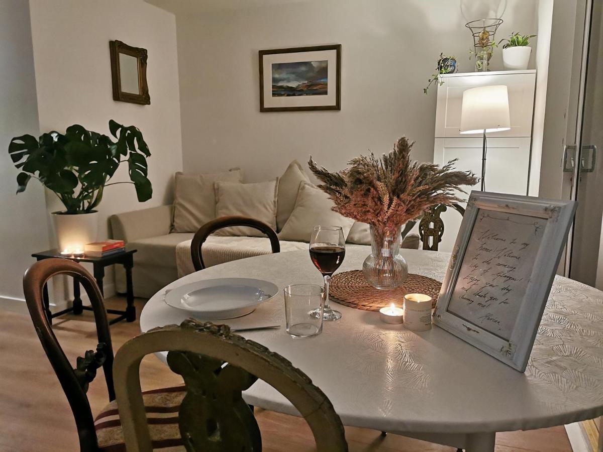 Peaceful House: Location With Free Parking Glasgow