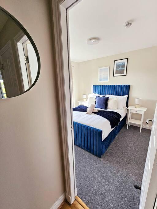 Holiday home Modern 5 Bedroom Townhouse With Free Parking Glasgow
