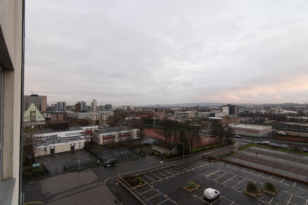 Apartment Executive 2 Bed 2 Bath - Free Parking *