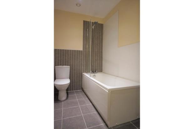 Apartment Executive 2 Bed 2 Bath - Free Parking *
