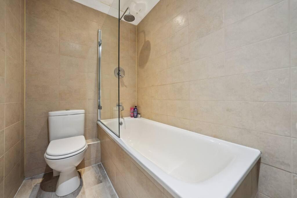 Grand 2 Bed Blythswood Apartment *
