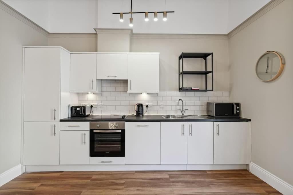 Grand 1 Bed Blythswood Apartment Glasgow