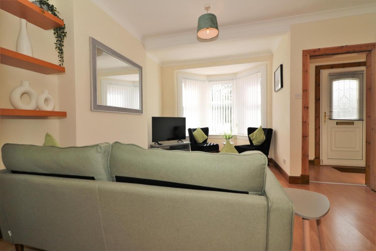 Signature - Lincoln View Apartment *