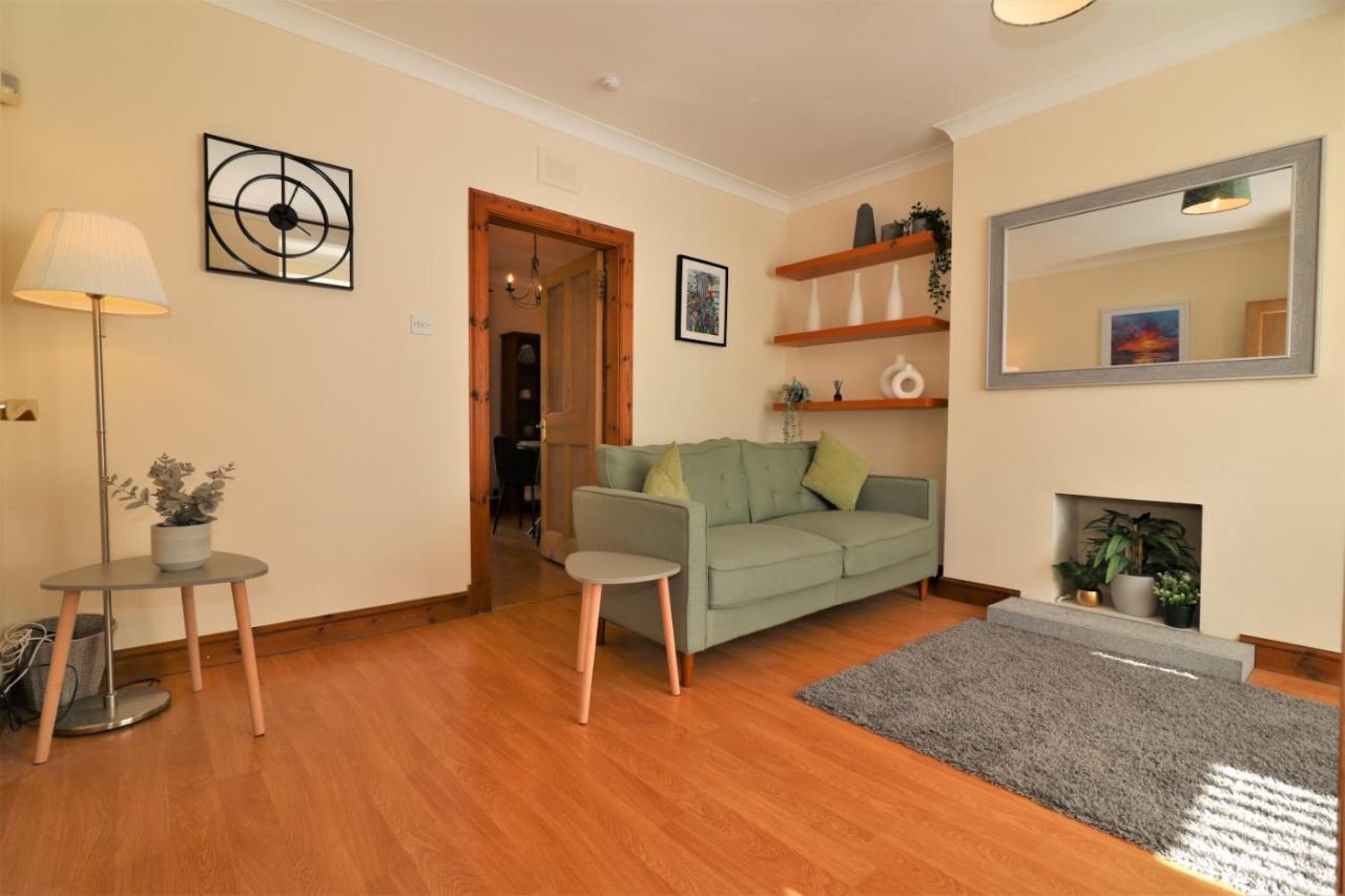 Signature - Lincoln View Apartment