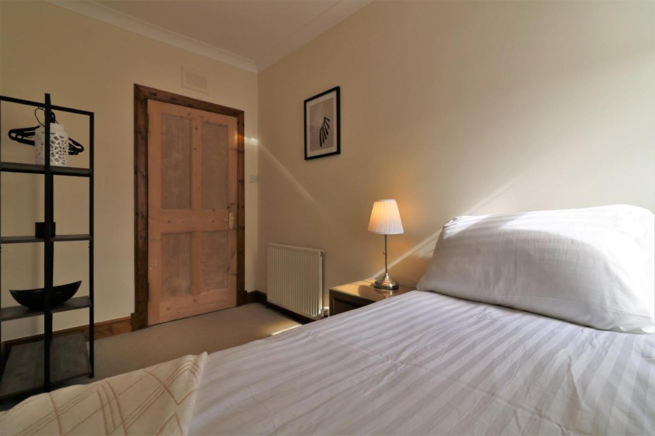 Apartment Signature - Lincoln View