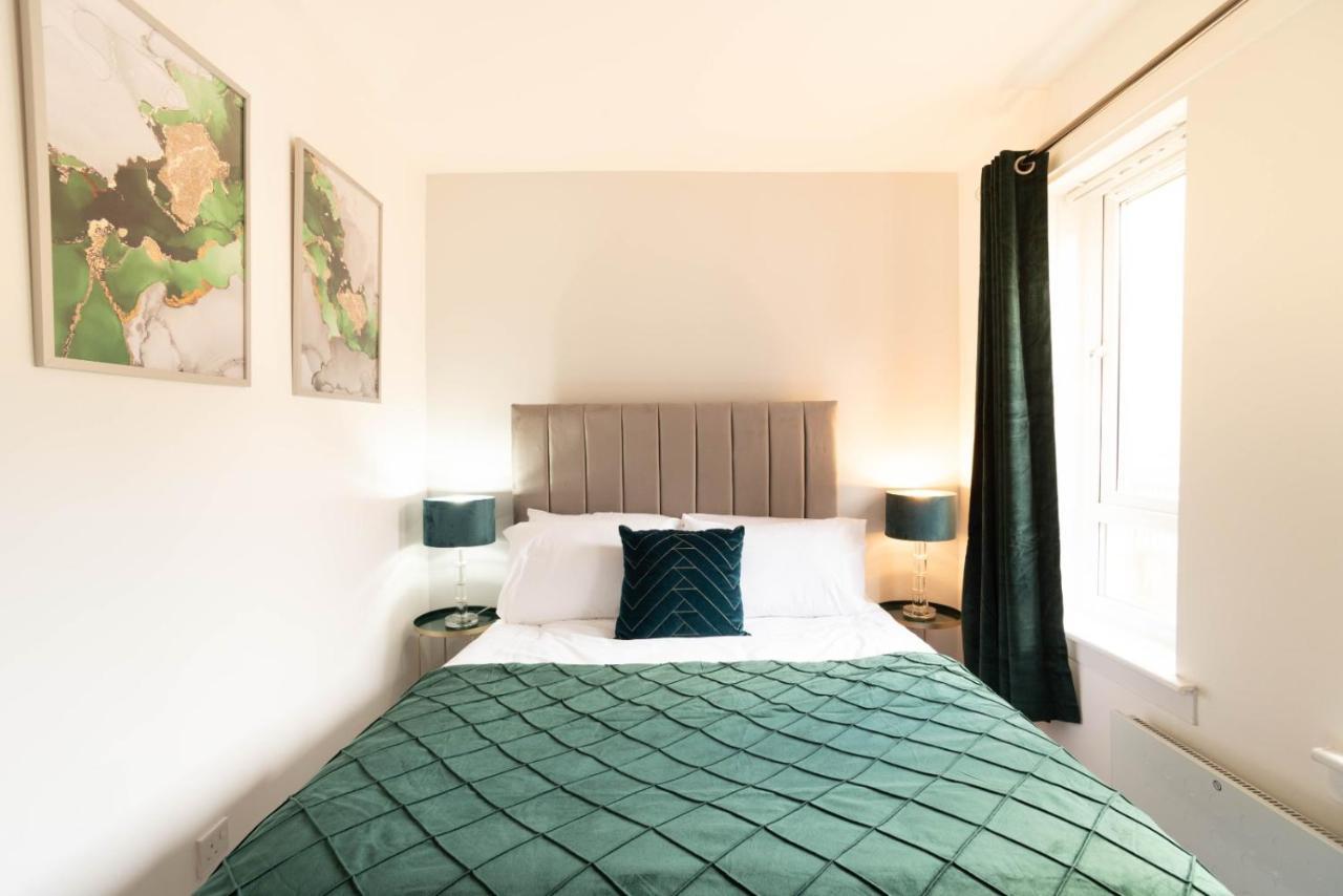 Apartment City, West End, Private Parking *