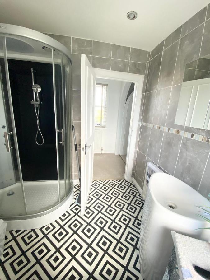 Large Country Mansion In Newton Mearns Glasgow