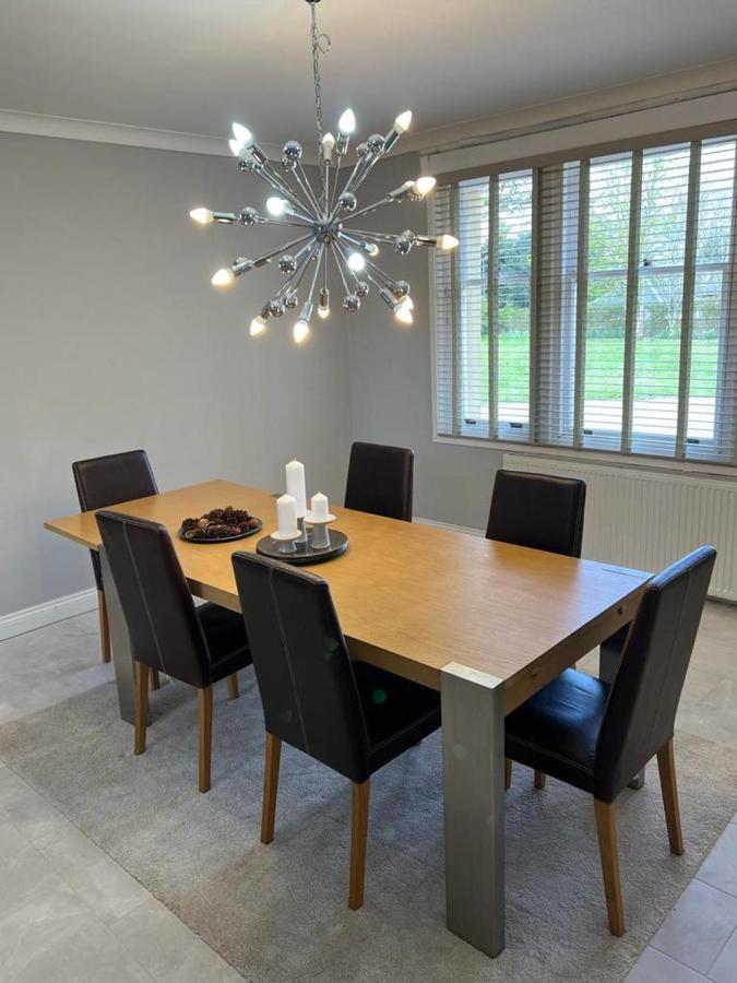 Holiday home Large Country Mansion In Newton Mearns *