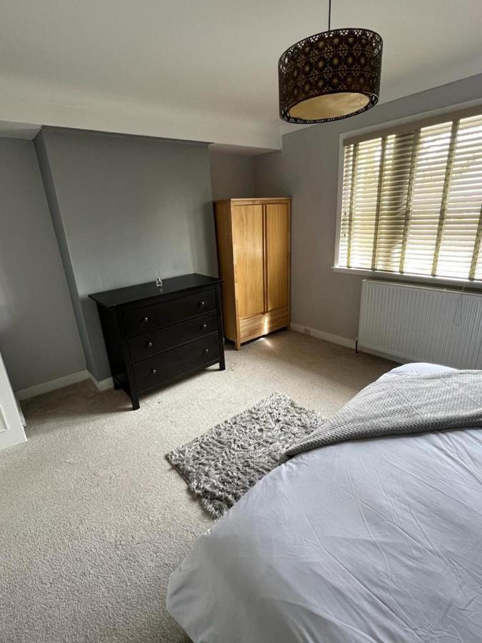 Large Country Mansion In Newton Mearns Holiday home Glasgow