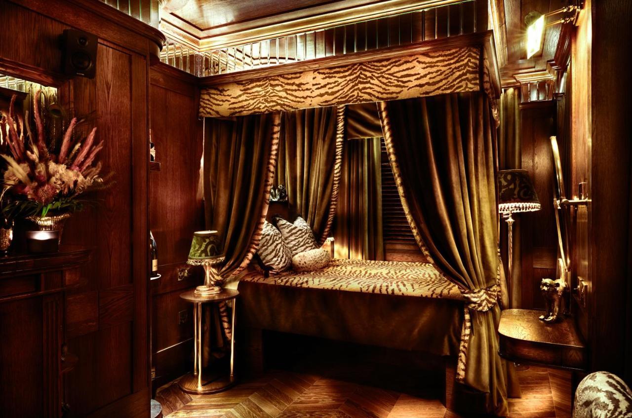 House Of Gods Hotel Glasgow