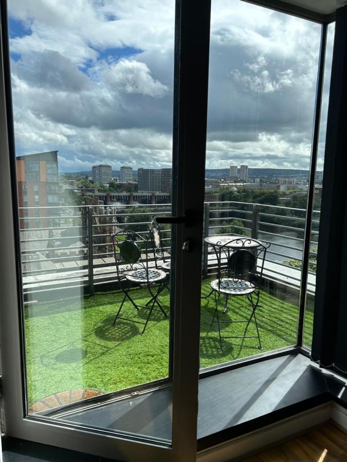 Riverview * Glasgow