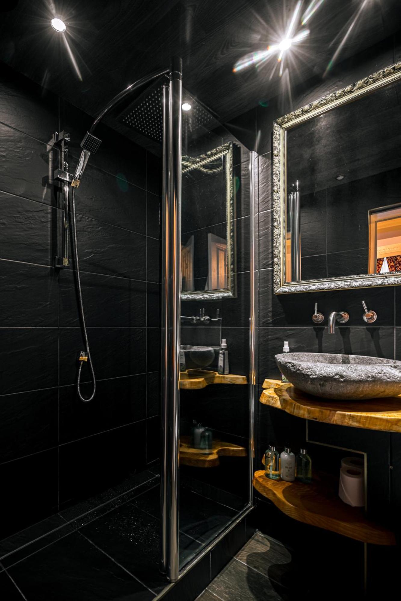 The Alamo 4* Glasgow