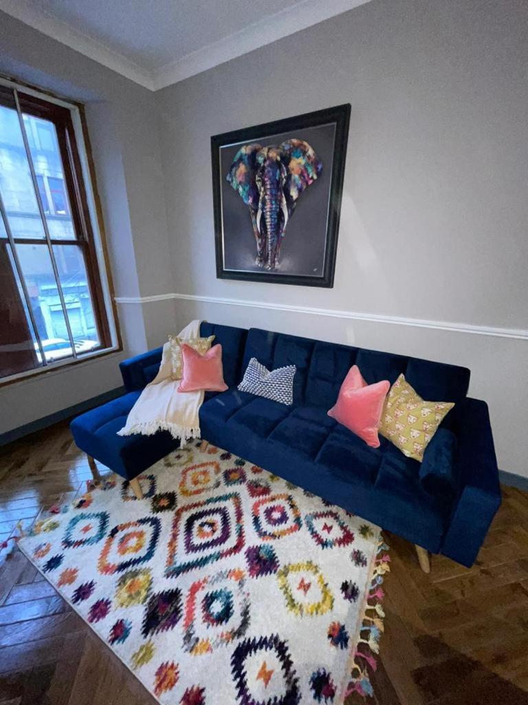 Stunning 1 Bed In West End