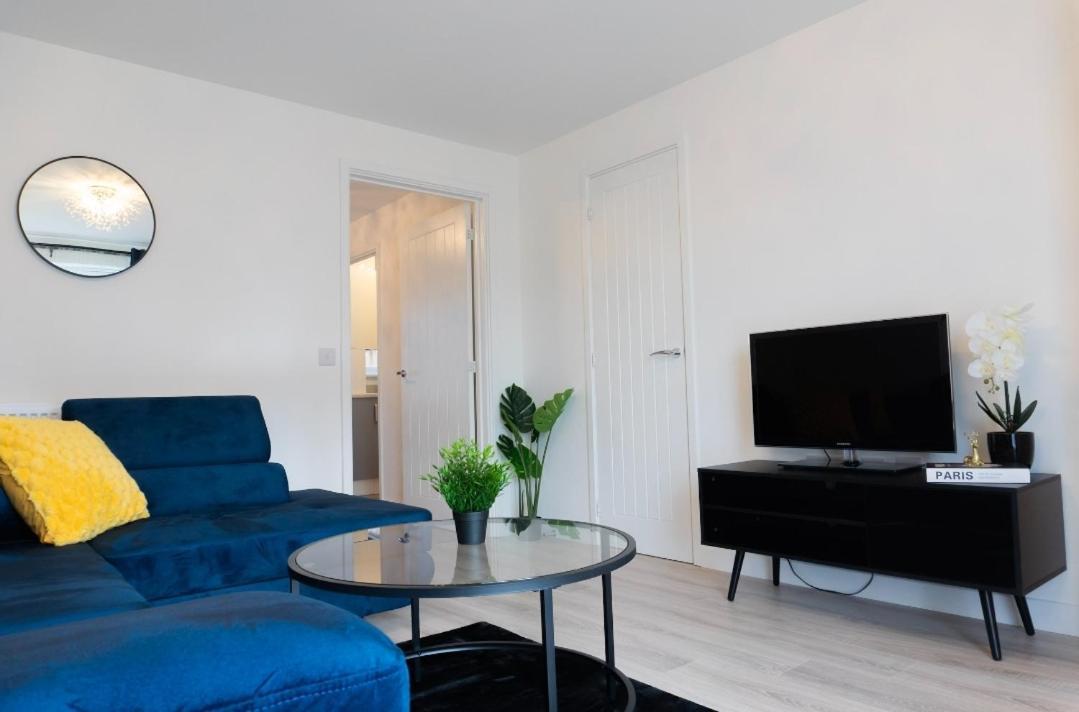 Stylish House With Private Parking Holiday home *
