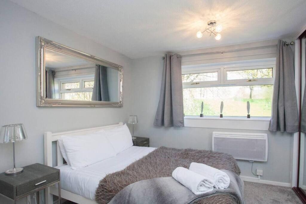 Cosy 1 Bed With Parking In City Centre *