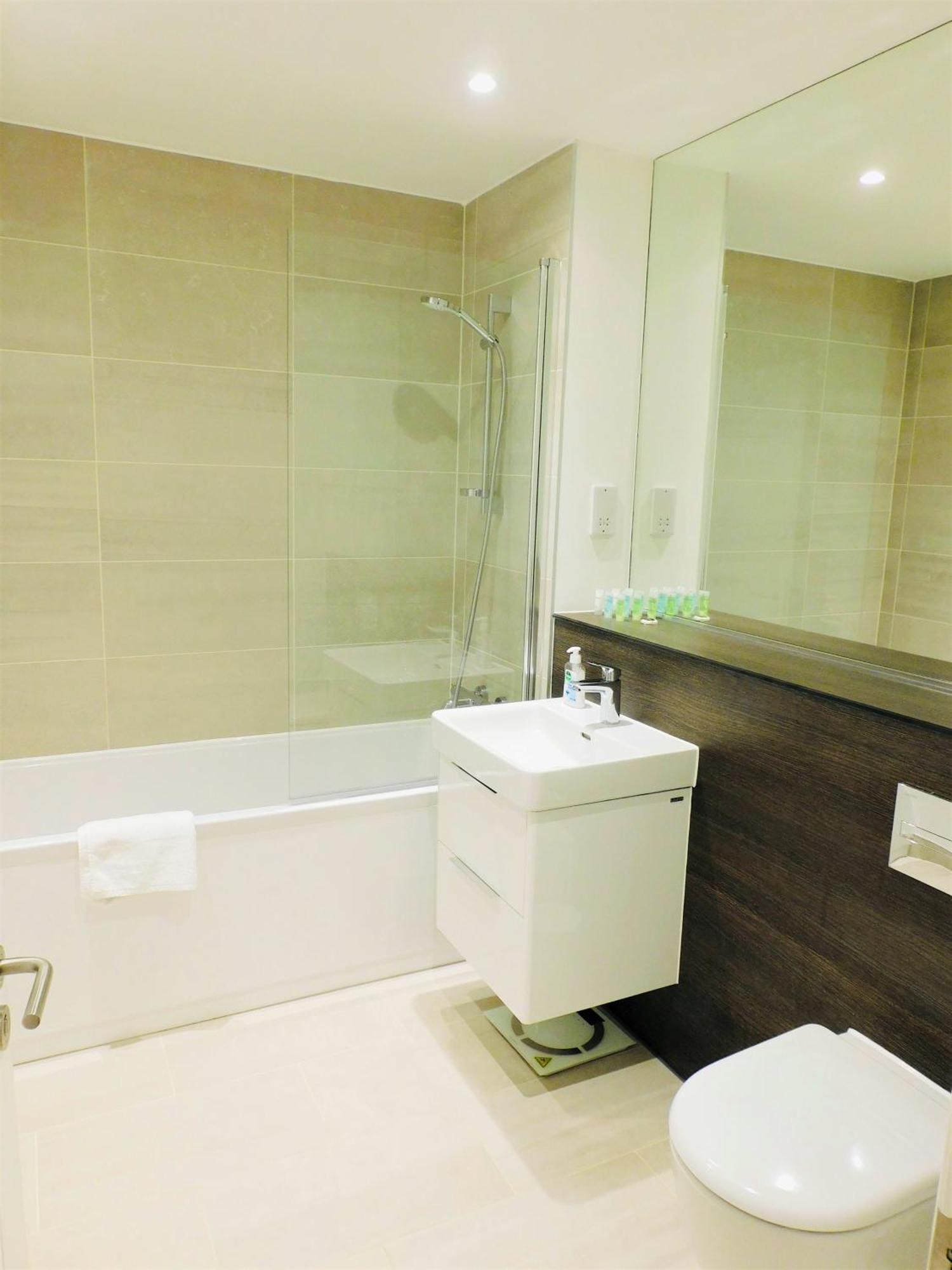 Brand New Gorgeous 2 Bed In Finnieston * Glasgow