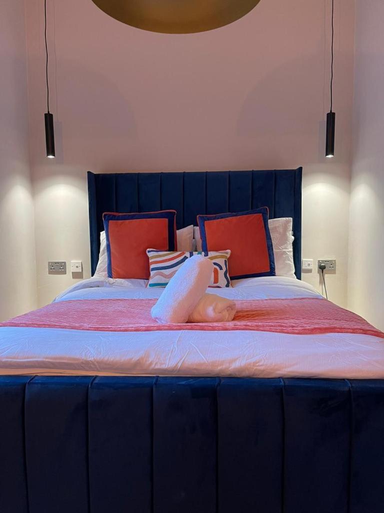 Stunning 1 Bed In West End *