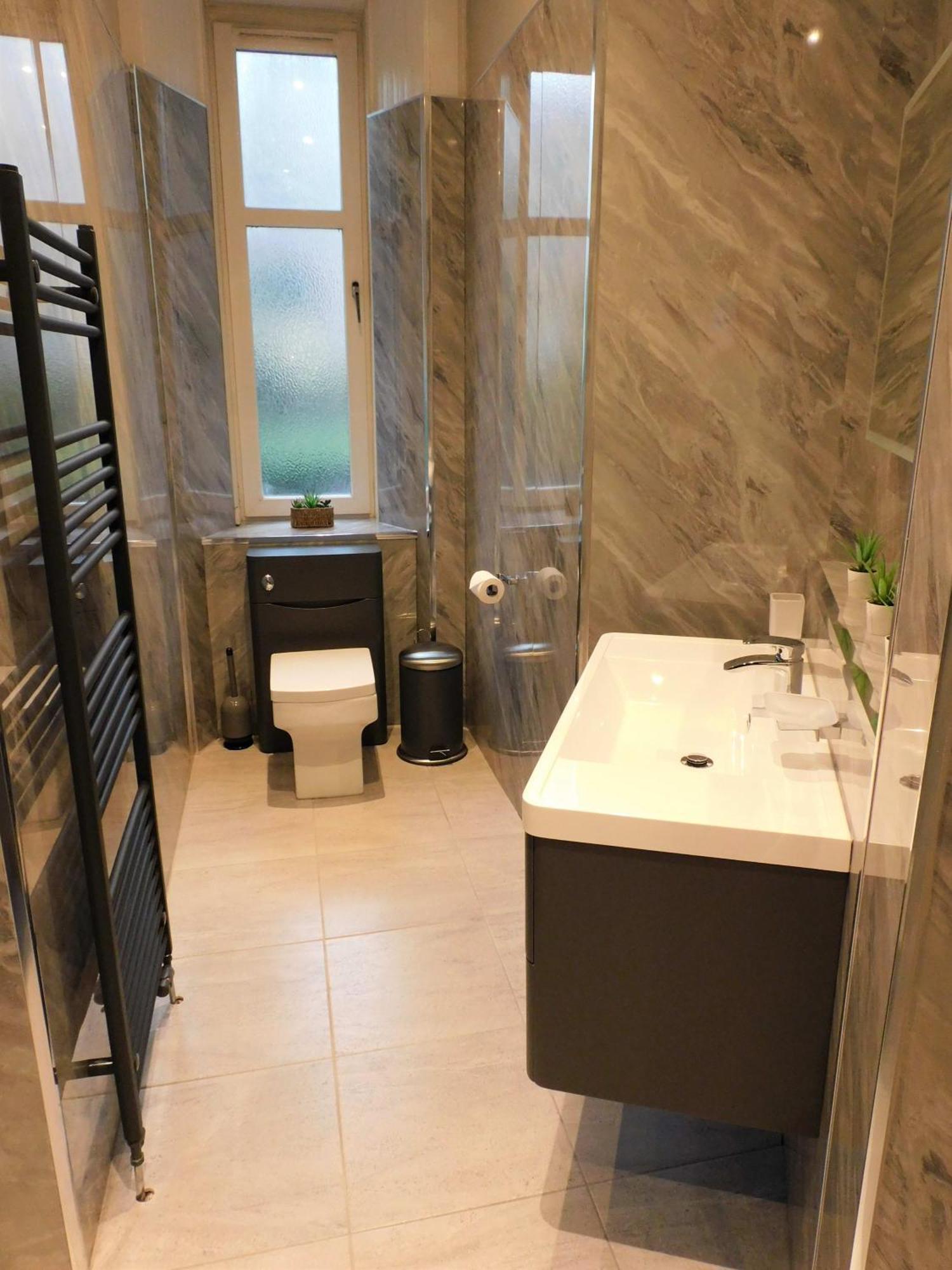 Beautiful & Spacious 2 Bed In West End Glasgow