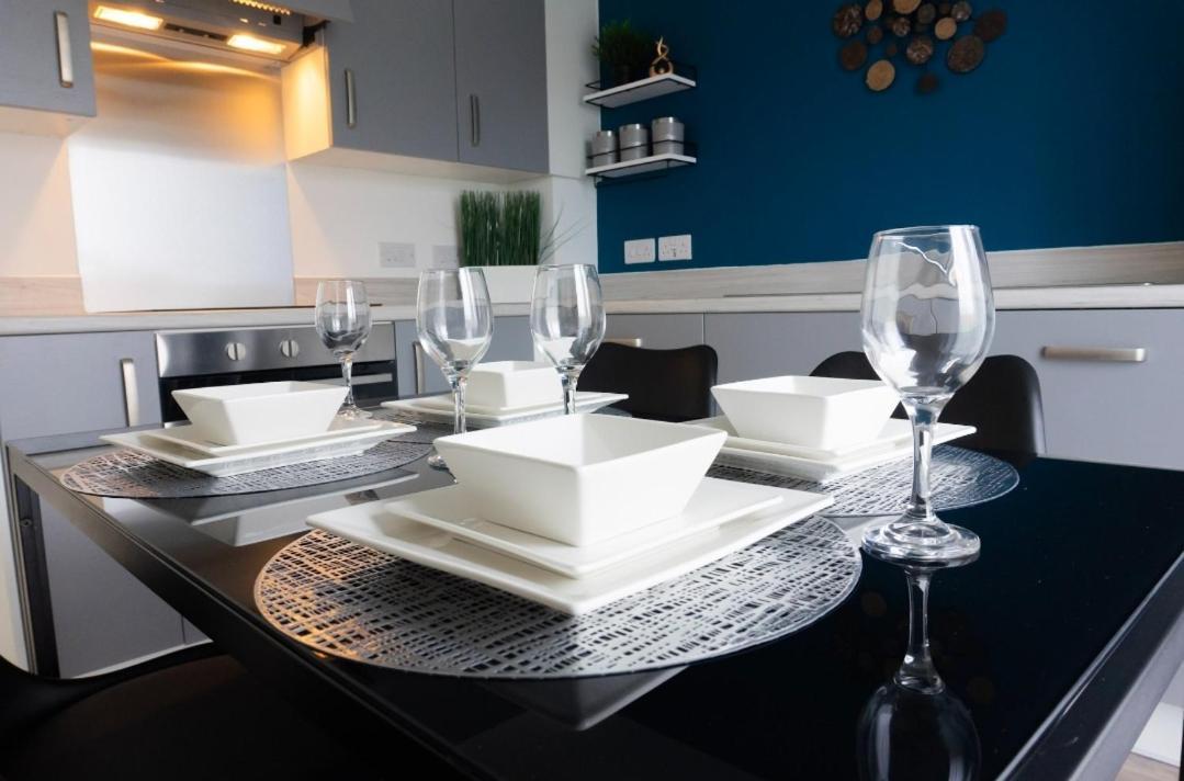 Holiday home Stylish House With Private Parking Glasgow