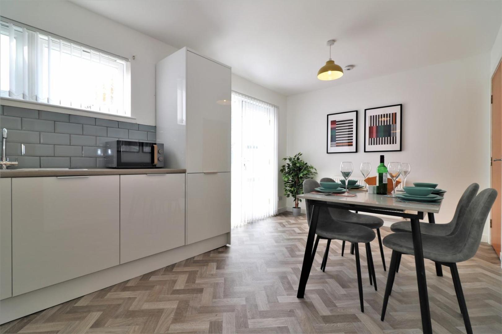 Signature - Great Western View Holiday home Glasgow