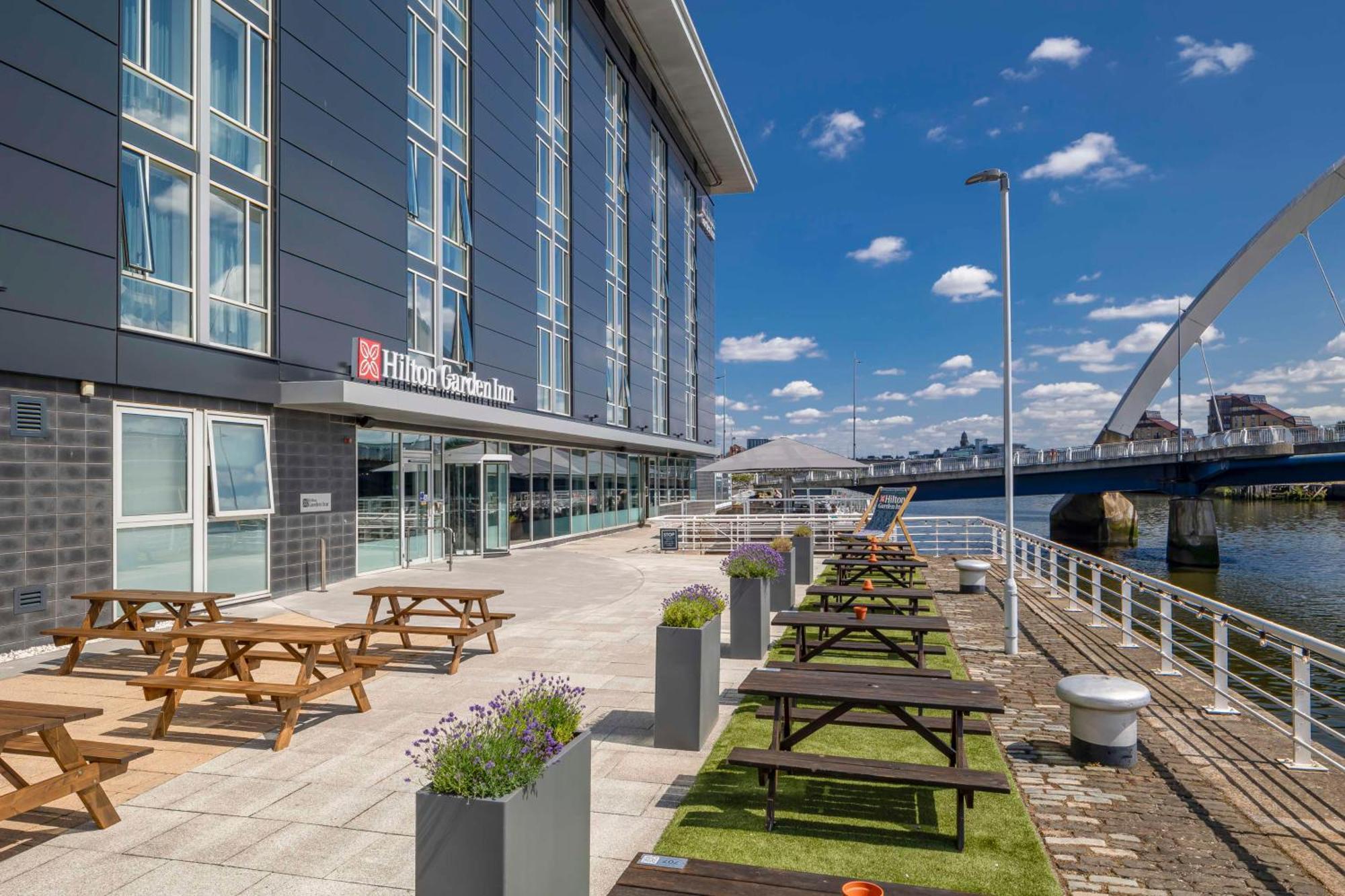 Hilton Garden Centre Hotel 4*