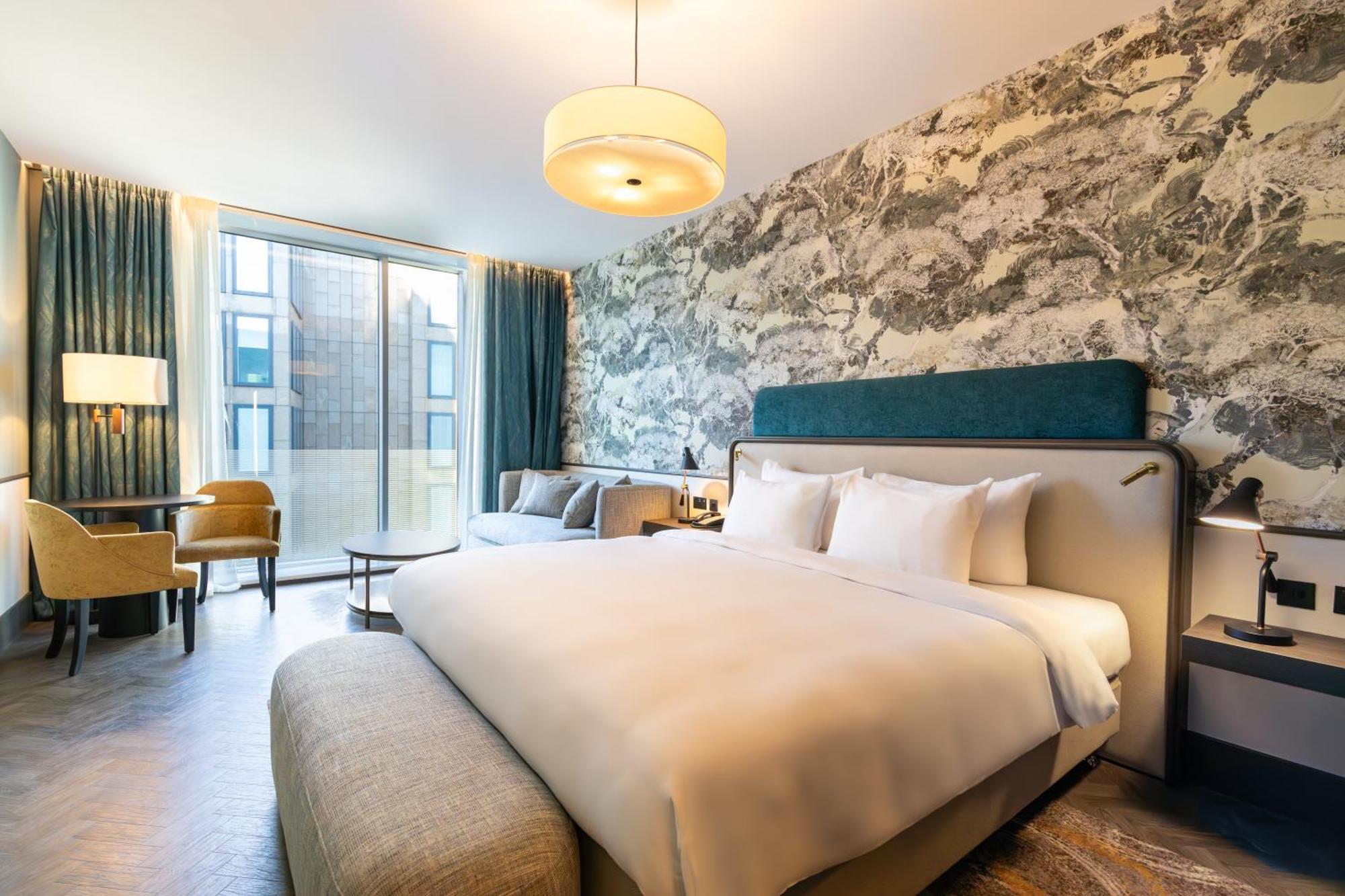 Radisson Blu Hotel, 4*